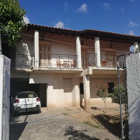 Zissi's House بيت للعطل *